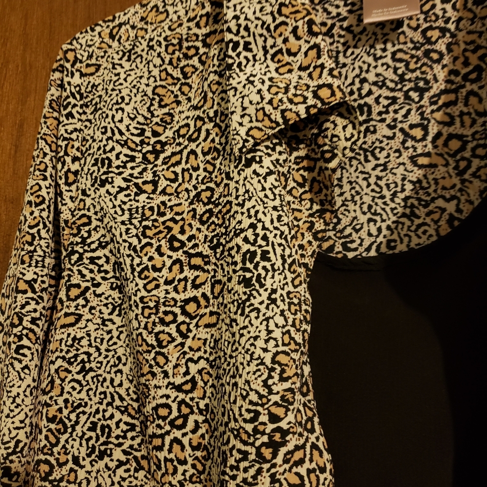 Shirt - Picture 3 of 5